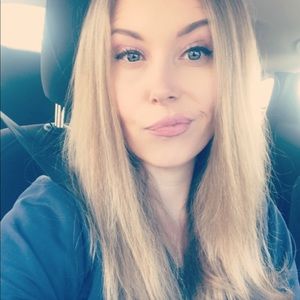 Meet your Posher, Rebecca